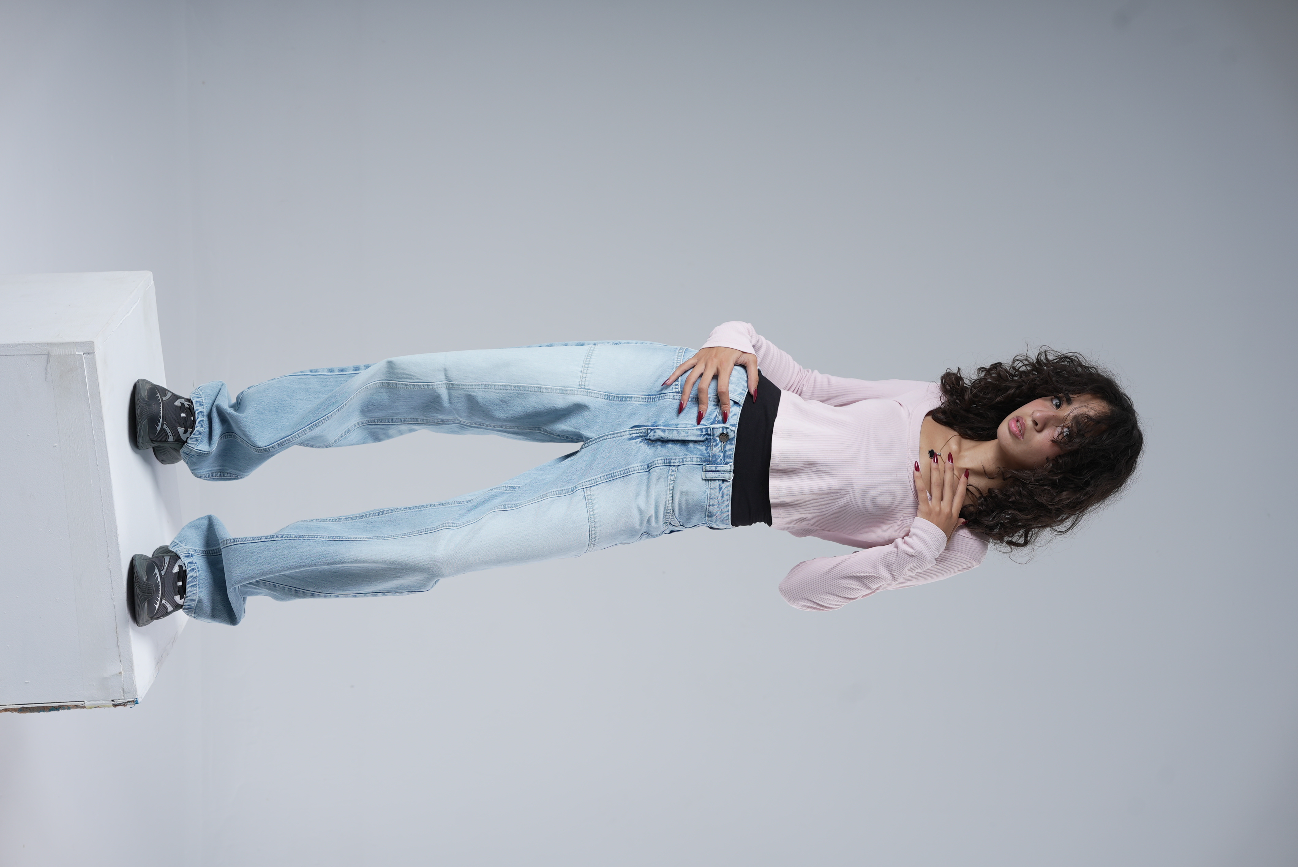 Light Ice Wash Fashion Wide Leg Jeans with Front Seam